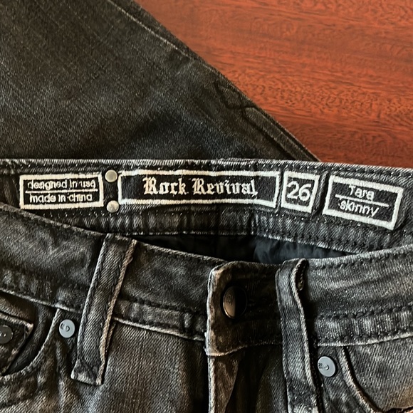 Rock Revival Jeans - Picture 6 of 7